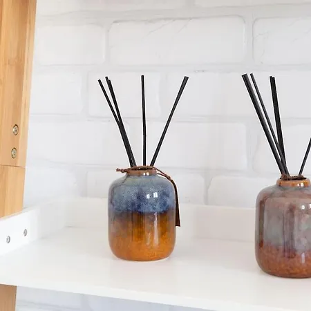 Lägenhet Wonderful Emoji In Oldtown, Street Parking *